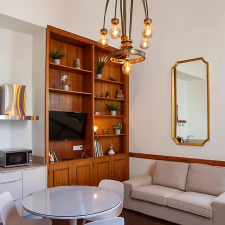 Nava Hotel