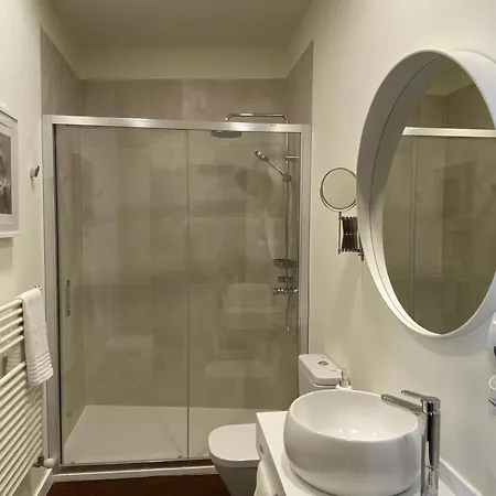 Nava Hotel