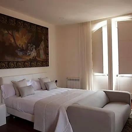 Nava Hotel 4*