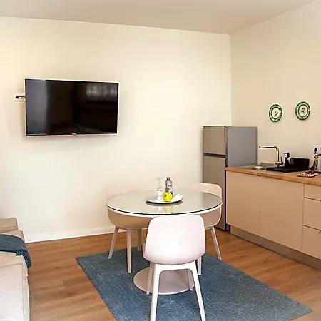 Nava Hotel