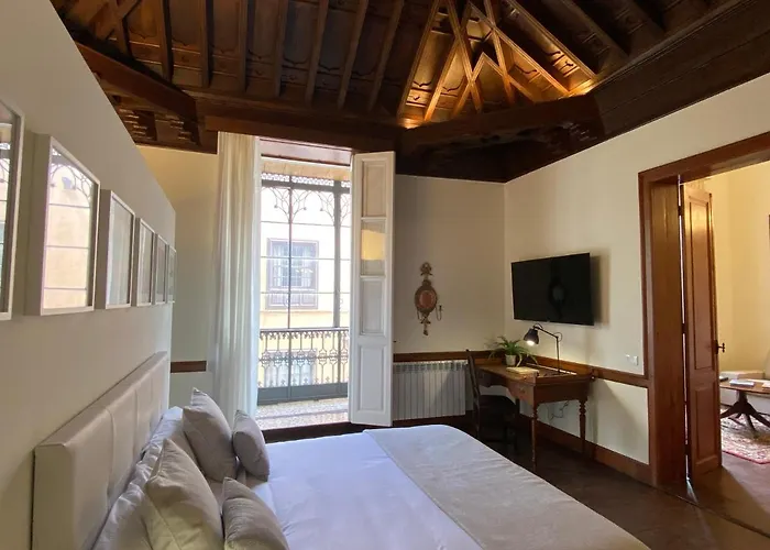 Hotell Nava La Laguna (Tenerife)